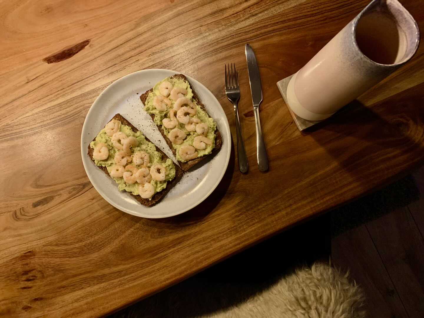 Flusskrebs Avocado Brot