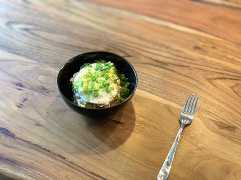 Herzhaftes Porridge mit Ei